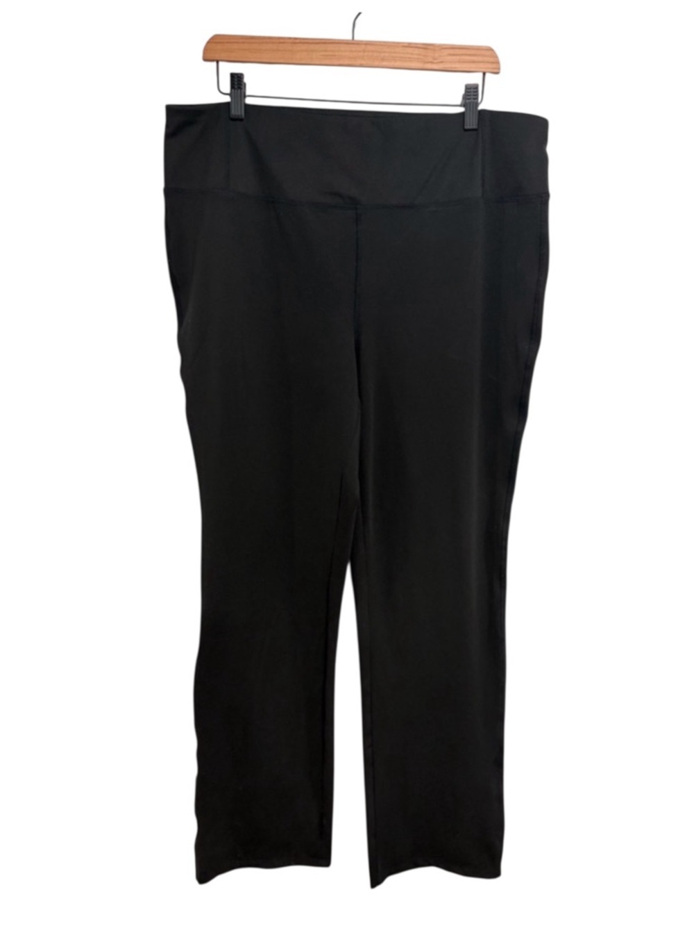 Ricki’s Women’s Black Pull-On Straight Leg Pants Leggings